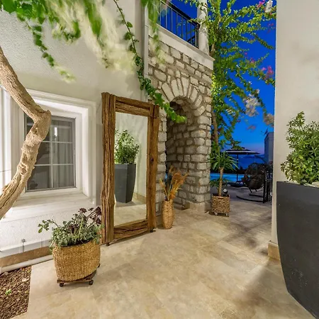 Noa Only Adult Apartahotel