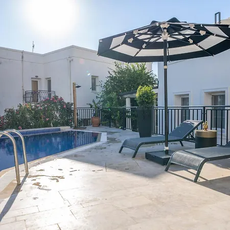 Noa Only Adult Aparthotel